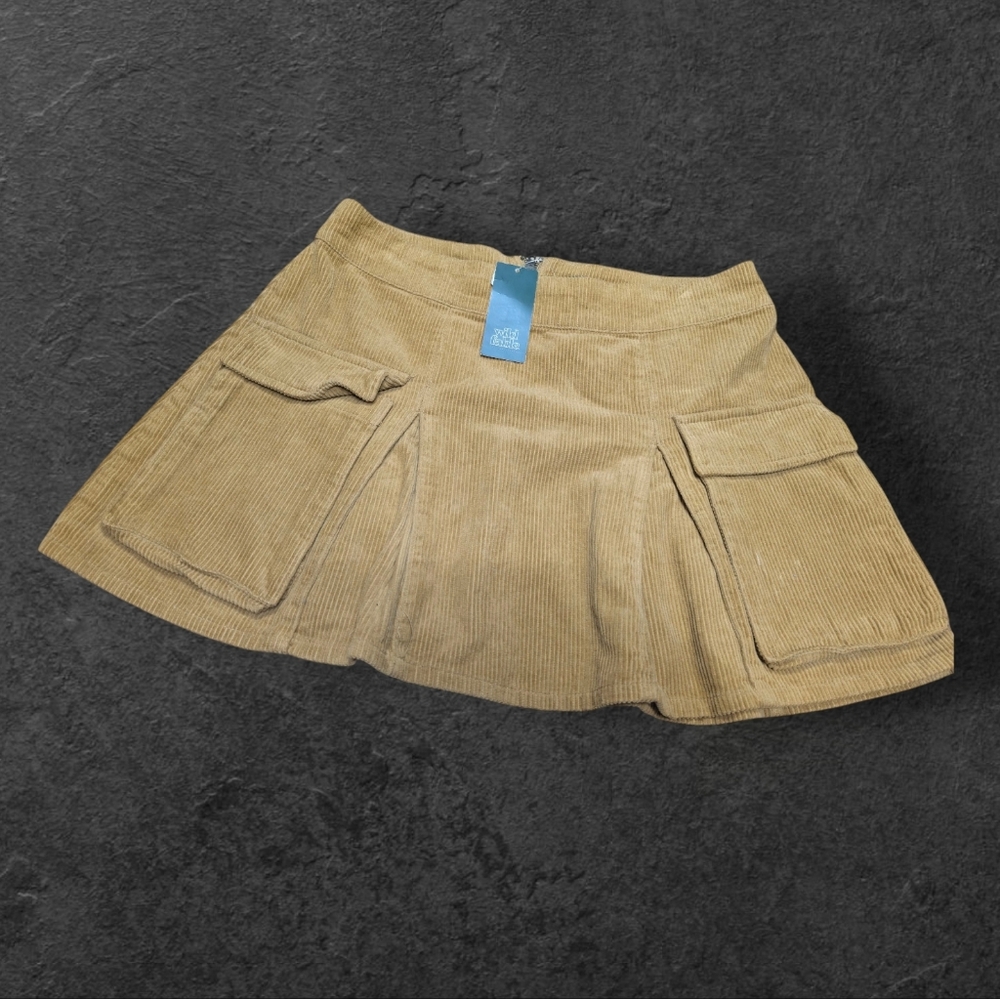 NWT Chic Wild Fable Pleated Brown Mustard Corduroy Cargo Skirt